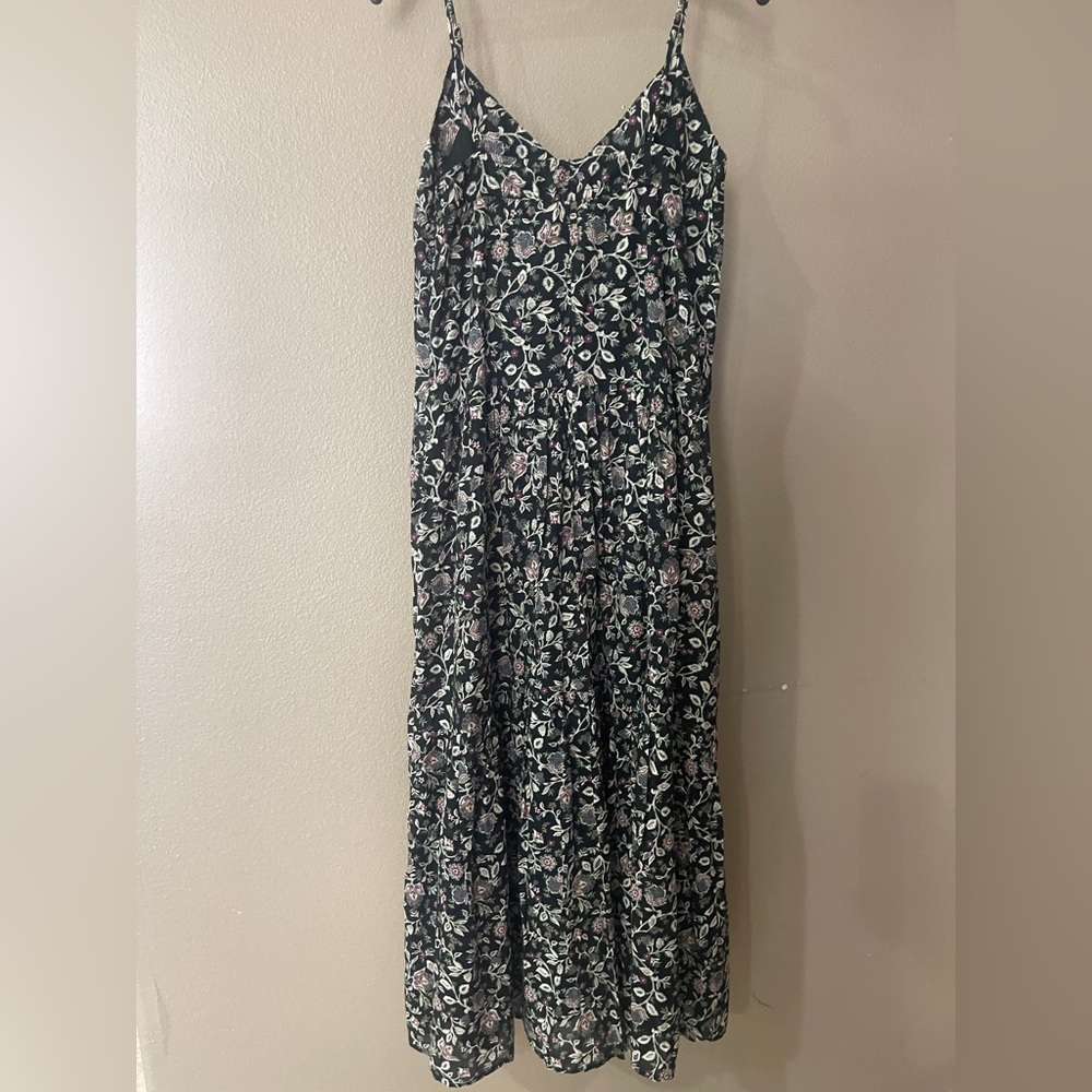 Abercrombie & Fitch V- Neck Flowy Maxi Dress - NWT - Picture 10 of 14